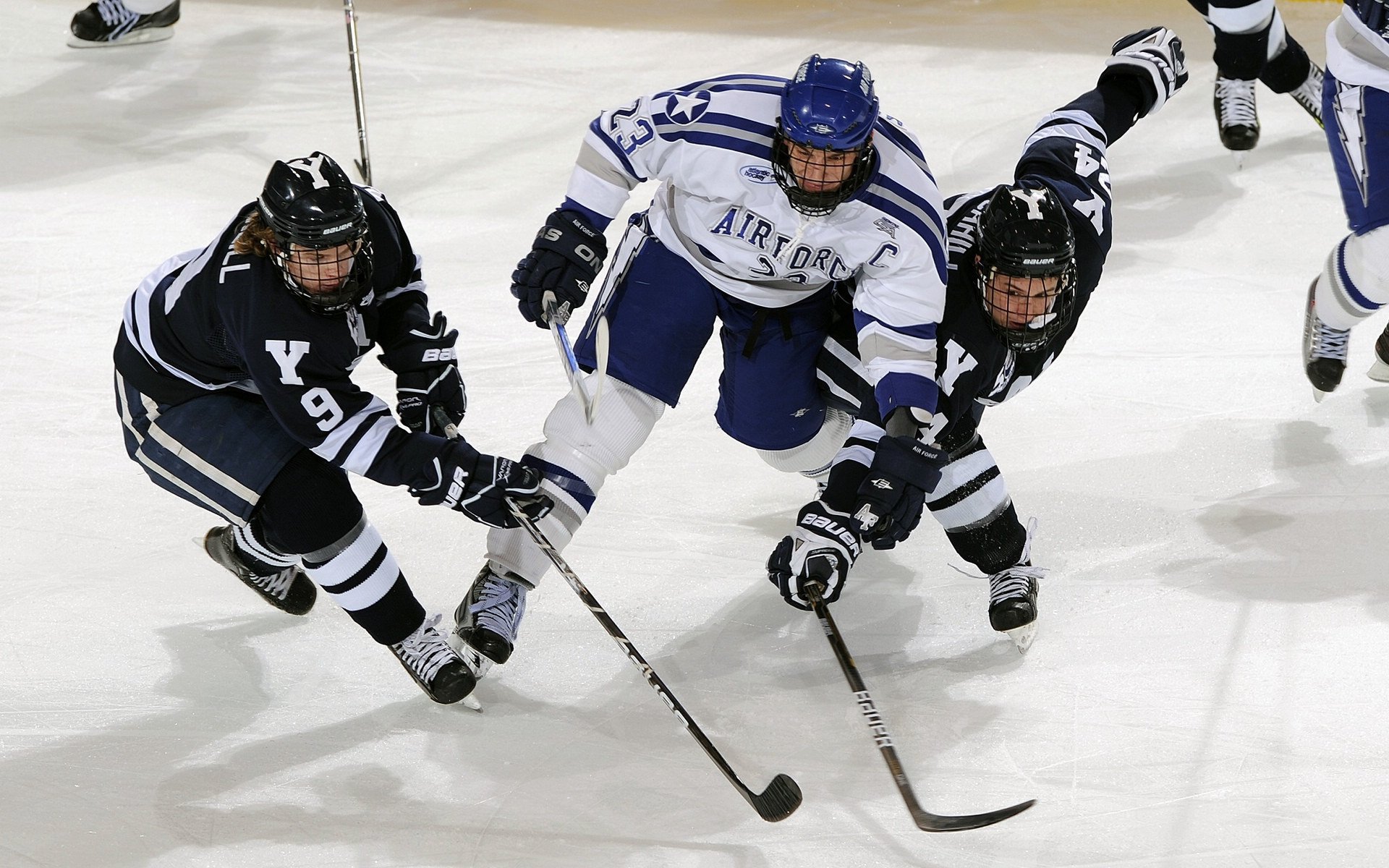 马克·阿特金森：作为南非队的突破核心，成功化解了攻防两端的压力